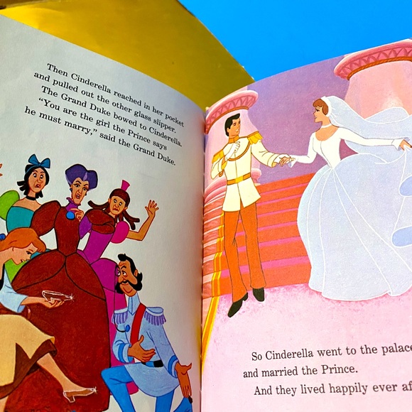 WALT DISNEY’S CINDERELLA VTG 1974 CLASSIC COLLECTIBLE HARDCOVER STORYBOOK - Picture 14 of 16